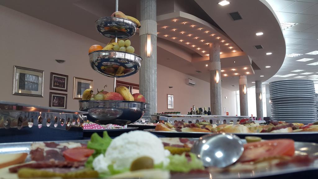 Park Hotel Біхач Екстер'єр фото