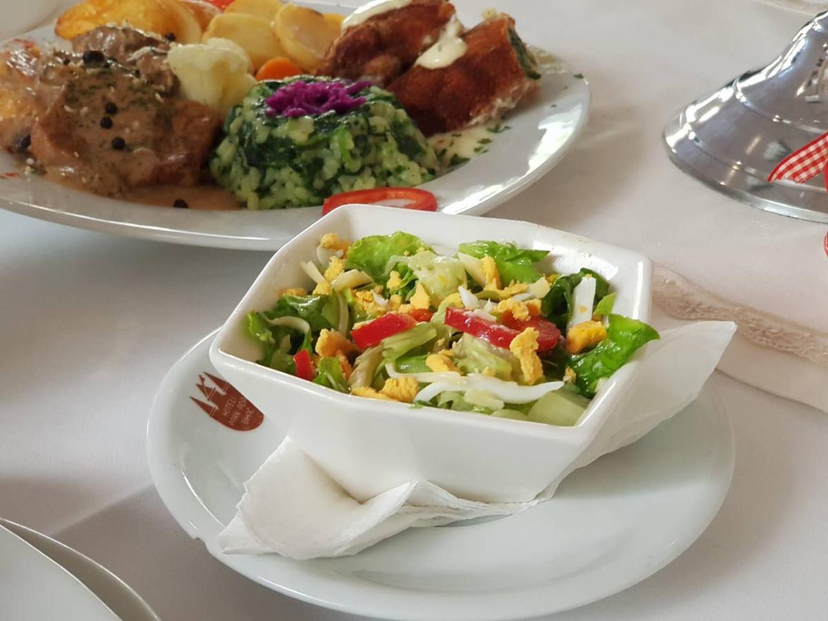 Park Hotel Біхач Екстер'єр фото